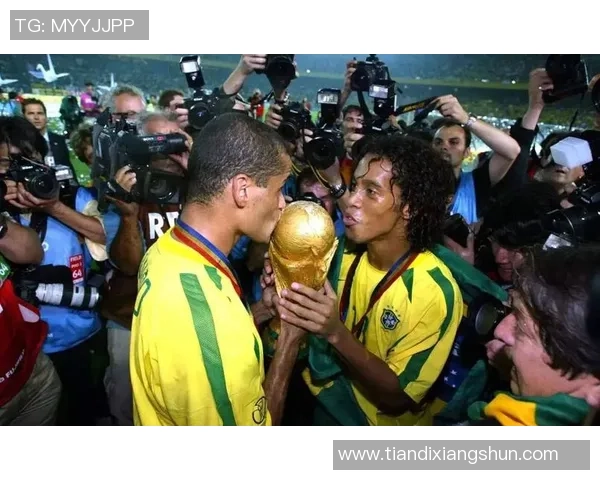 网友热议巴西足球明星表现引发的精彩评论与看法分析